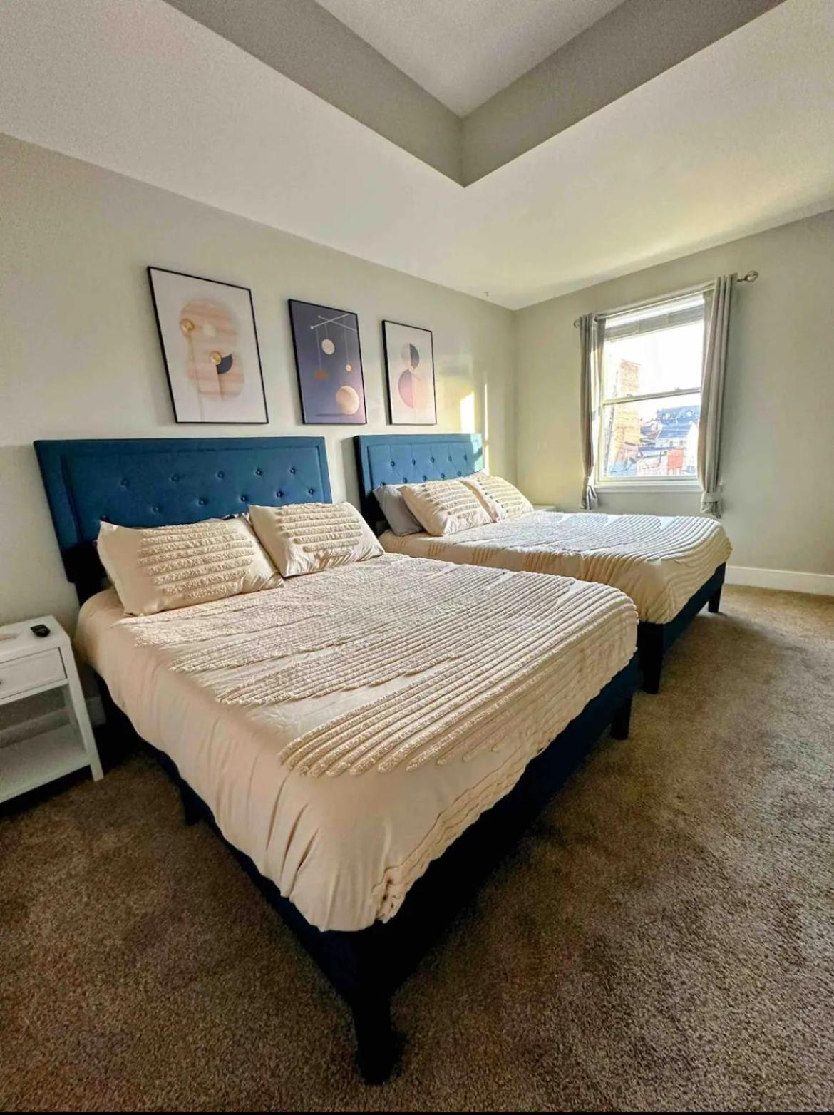 4 Bedroom 3 Bath Sleeps 10 Pet Friendly Private Backyard, 2 Car Garage, City Views, Close To All Stadiums And Casino Pittsburgh Exterior foto
